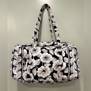 Large Travel Duffel Bag in Performance Twill